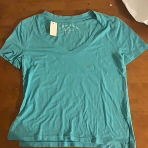 A perfect cotton v women’s top!